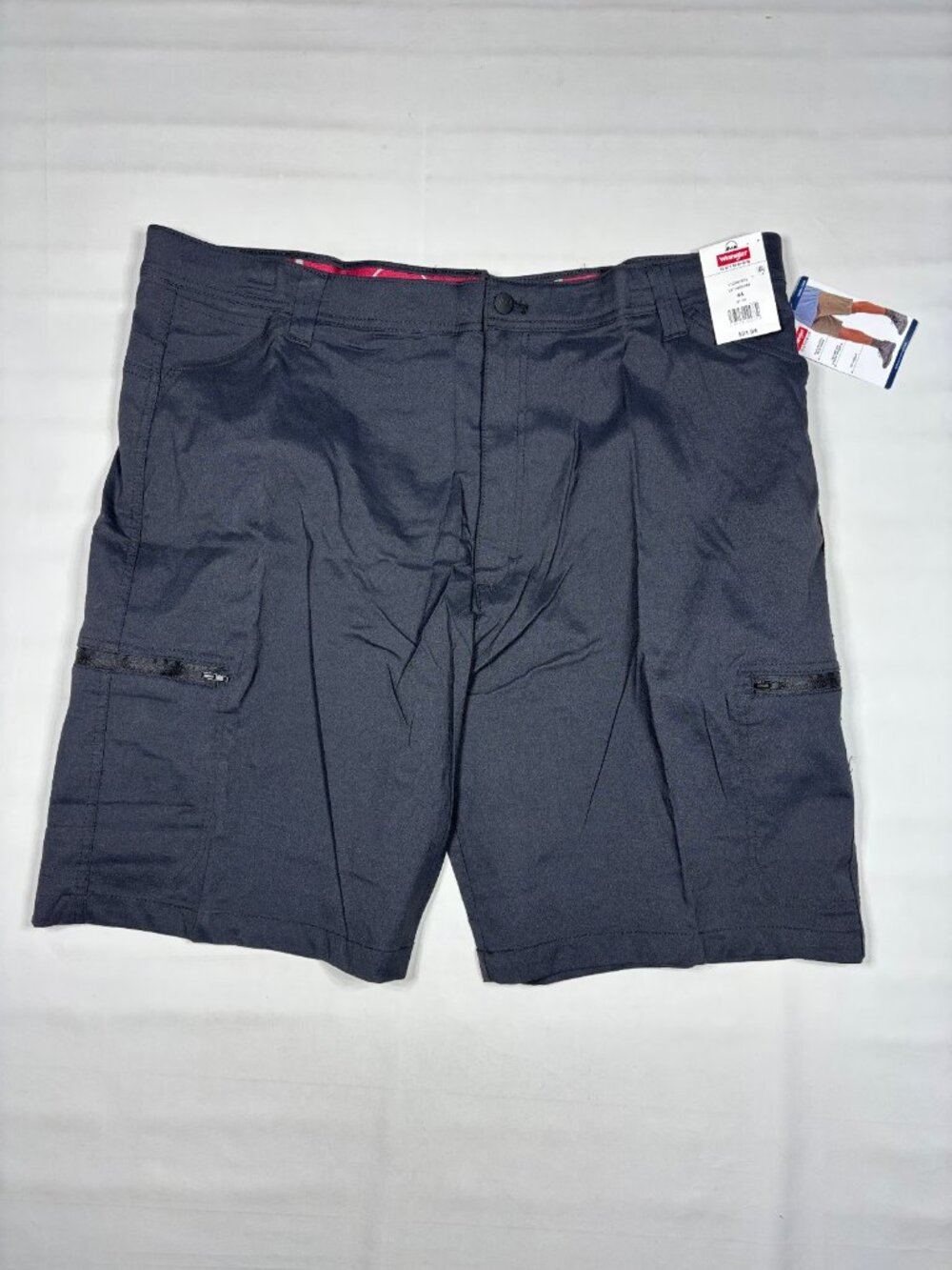Wrangler Outdoor All Terrain Cargo Shorts 44 Black 10 Inseam Relaxed Fit NWT